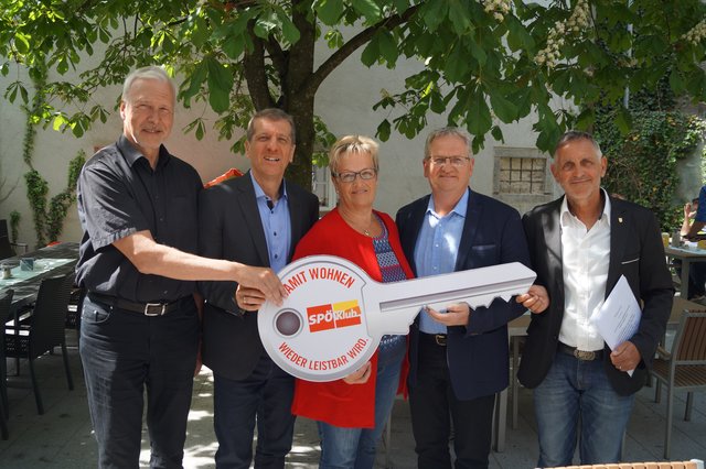 Präsentierten die Kampagne: Peter Pichler (Andorf), Christian Makor, Paula Rackaseder (Diersbach), Franz Schabetsberger (Riedau) und Günter Streicher (Schärding). | Foto: SPÖ