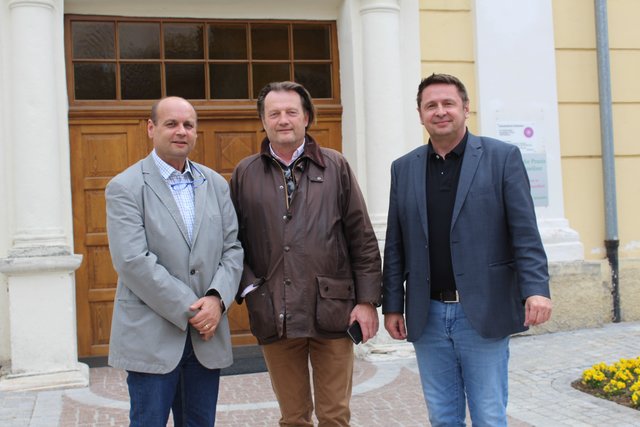 Projektentwickler Bernhard Gigacher, Bürgermeister Franz Pirolt und Amtsleiter Helmut Hoi