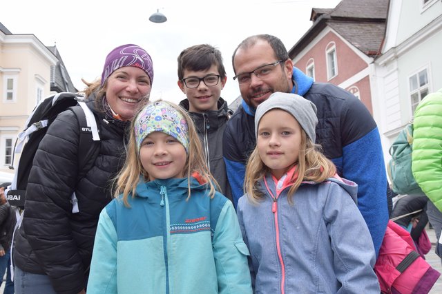 Martina, Florian, Leopold, Julia und Lea Stippinger aus Lunz.