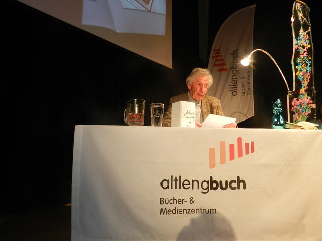  Alfred Komarek ( lass aus seiner Neuerscheinung)
" Alfred"