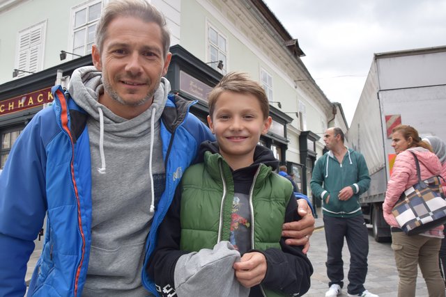 Ingo und Tobias Kreuziger mischten sich unter die Zuschauer.