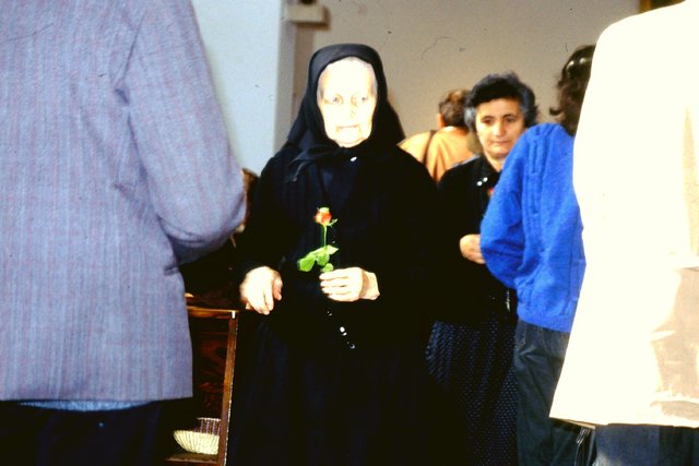 (Symbol)Bild: Ivica Stojak. Ein Bild aus der thematischen Bilderreihe ““Dankbarkeit, Danksagung, Vergelt's Gott, Hilfsprojekt „Phönix“, ein Protest gegen Krieg, Vertreibung und Resignation“, Bosnien, Bosnien-Hilfsaktion, Christen-Verfolgung, Ecclesia confessionis et martyrii – Die bekennende und die Kirche des Martyriums!*