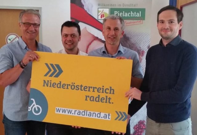 Flirt in hart bei graz. Treffen am ossiacher see dating kostenlos. Partnersuche hannover niedersachsen. Single aktiv in markersdorf-haindorf. Gro-siegharts Gschwandt treffen singles, Dating aus rstorf