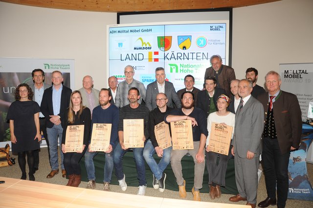 Gewinner des Mölltal Möbel Awards mit Ehrengästen