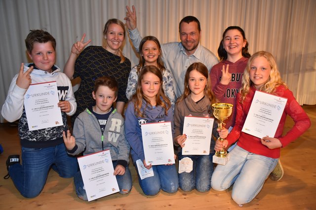 Sieger Helfi-Bewerb VS St. Georgen am Walde. Bezirkstag Österreichisches Jugendrotkreuz Bezirk Perg in St. Georgen am Walde  | Foto: Robert Zinterhof