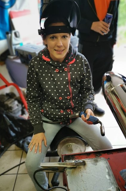 Nati beim Schweißen | Foto: Die Gänse