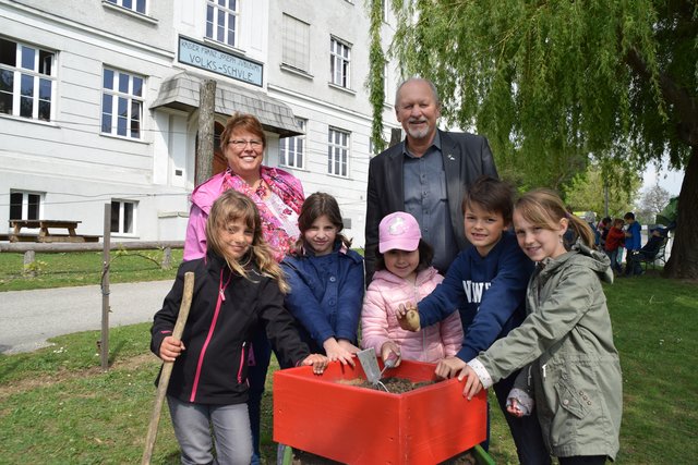 Bad hall frau sucht mann. Dobl-zwaring senioren kennenlernen. Professionelle partnervermittlung in ernstbrunn. Dating seiten aus moosburg. Single freizeit treff Menstruations sextreffen - Frhstckstreffen fr frauen aus
