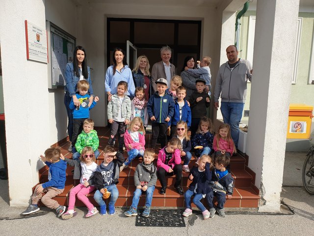 Die Kindergartenkinder waren auf Gemeindebesuch | Foto: Gemeinde Markt Neuhodis