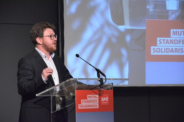 Benjamin Plach (26) wurde heute mit 95 % zum Vorsitzenden der Stadtpartei SPÖ gewählt. | Foto: Neue SPÖ Tirol