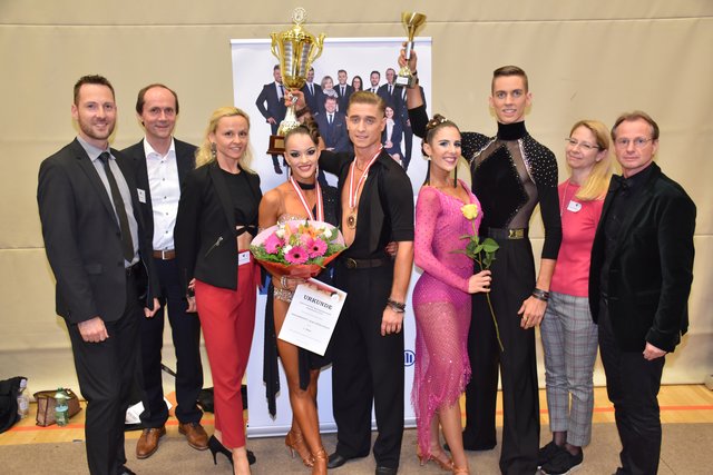 Ronald Pux (UTSC Linz), Johann Weilguni (UTSC Linz – Gesellschaftsclub Perg), Sabine Pux (UTSC Linz), Staatsmeister Karina Shpakovskaya und Andrii Kamyshnyi aus Wien, die Finalisten Alexandra Dostal und Michael Walter aus Wels, Otto Dirnberger mit Gattin (UTSC Linz - Gesellschaftsclub Perg)Tanzen - Staatsmeisterschaft Kombi, 2019, Perg