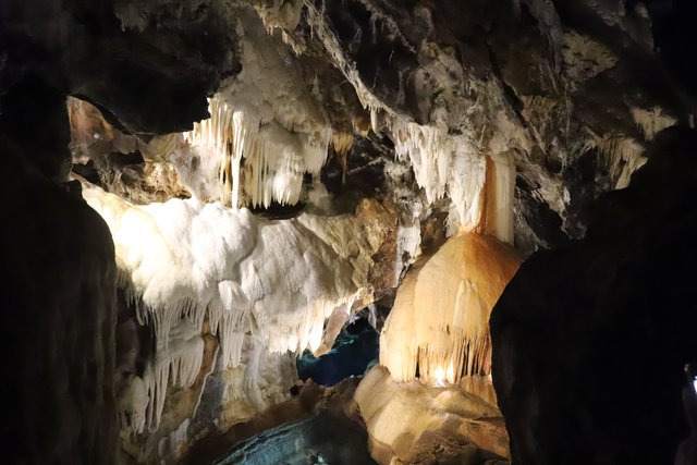 Die attraktive kleine Bergstadt Aracena mit einer wunderbaren Höhle, der Grotte der Wunder, war ein guter Ausgangspunkt den nächsten Ausflug des Frühjahrstreffens.