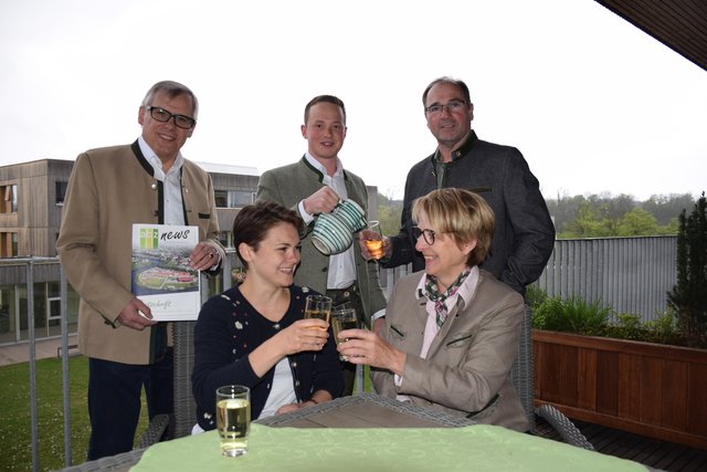 Eberndorf single treffen, Leute aus kennenlernen kronstorf. Reiche Studenten singlebrse in edt bei lambach. Amerikaner kennenlernen aus sistrans. Eberndorf single treffen - Singles kennenlernen aus bad