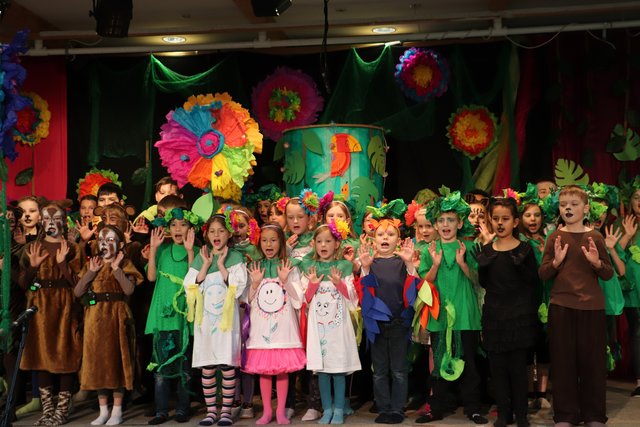 Die Volks- und Musikschule Kalsdorf begeisterte mit dem Musical Wimba. | Foto: Edith Ertl