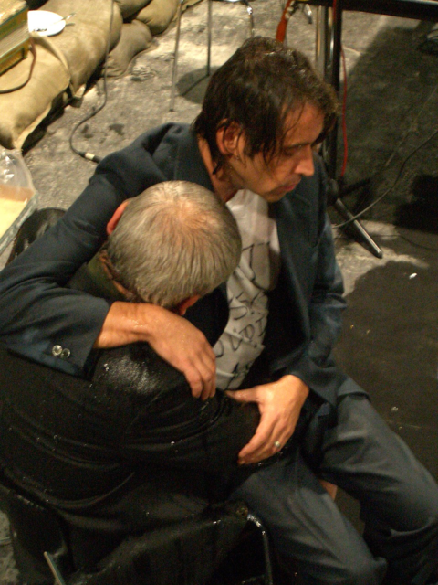 The Very Pleasure
Der nimmermüde Fritz Ostermayer und sein gelehriger Schüler Oliver Welter als The Very Pleasure versuchen den Spagat zwischen abgehalfterter Schlagermusik und zornigen Texten österreichischer Autoren. Eine Disco für Slavoj Žižek. | Foto: The Very Pleasure