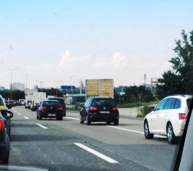 Symbolfoto: Stau auf der Tangente