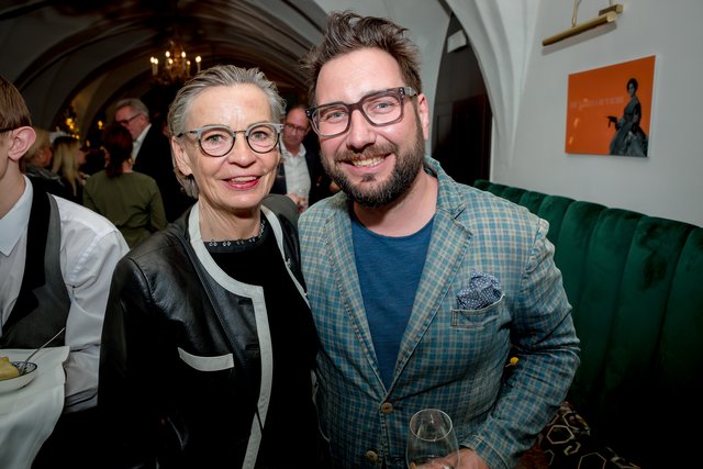 Hotel-City-Eigentümerin Karin Strickner und Anna-Neumann-Barchef Marcus Frohnwieser