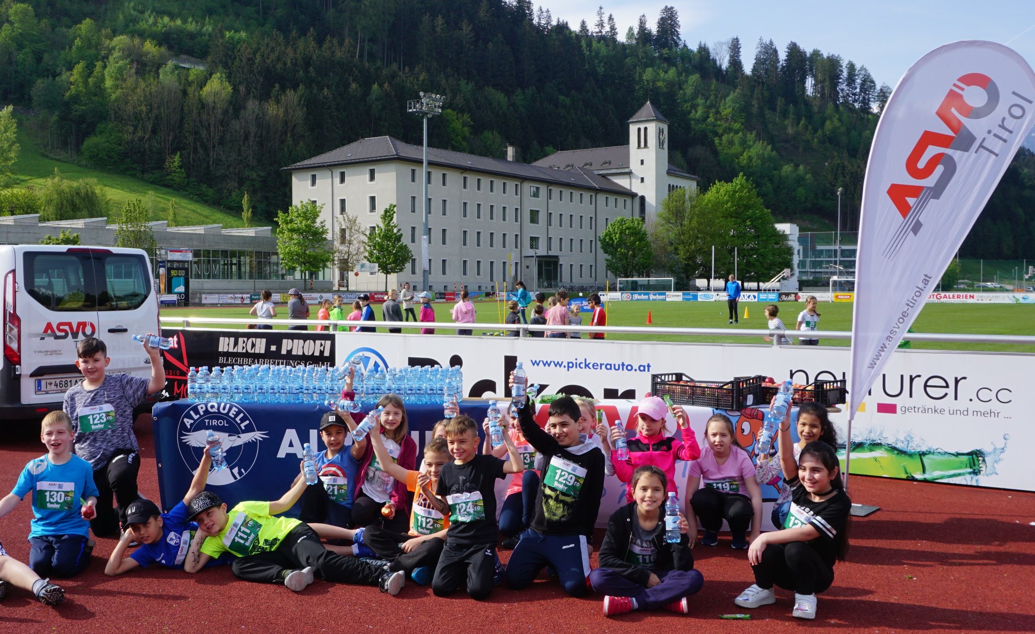 Schulsport: ASVÖ Leichtathletik Grand Prix in Schwaz - Schwaz