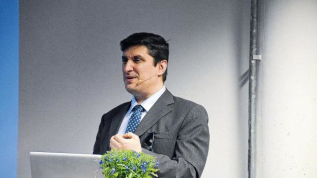 Cem Karakaya verrät, wie man sich im Netz schützt. | Foto: Karakaya