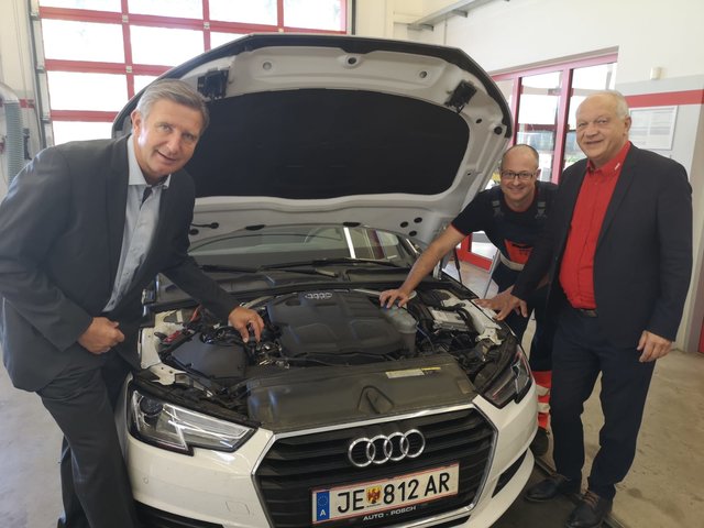 1.100mal rückten die Königsdorfer ARBÖ-Pannenhelfer im Vorjahr aus, berichten Ewald Schnecker, Matthias Csenar und Wolfgang Sodl (von links).