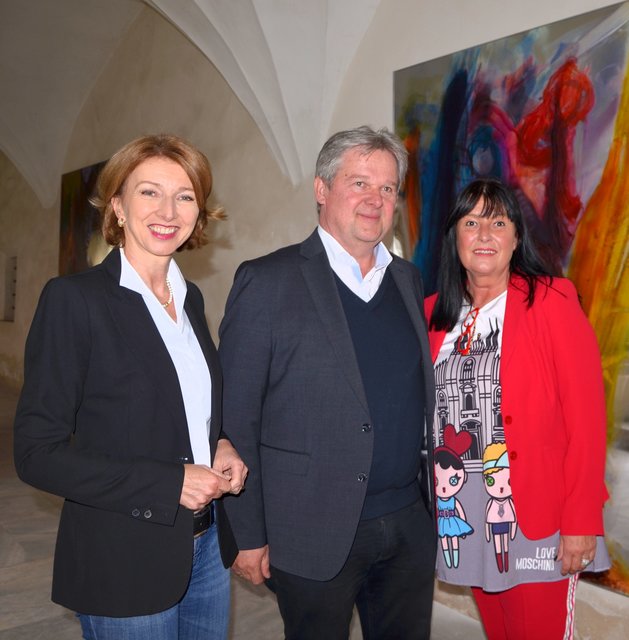 LH-Stellvertreterin Schaunig, öbf-Steinger und Galeristin Petra Weißenböck