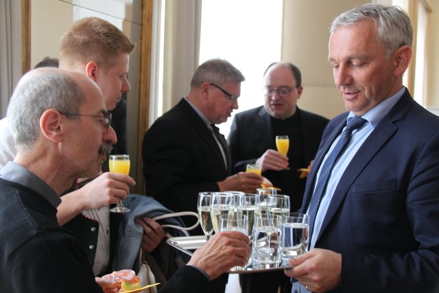 Gemütliches Beisammensein nach dem Festakt... | Foto: Erzdiözese Salzburg