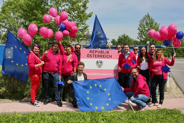 Grenzspaziergang von Vertretern der NEOS mit dem steirischen Spitzenkandidaten Stefan Windberger in Bad Radkersburg. 
