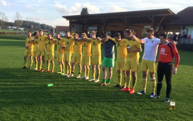 Die Fußballmannschaft der Union Windhaag.