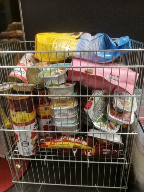 An diversen Standorten werden Spenden gesammelt, neuerdings auch beim Billa in Wartberg.