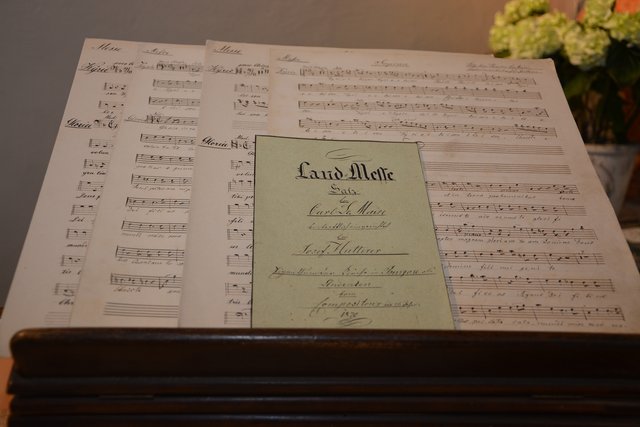 Originalnoten: Die Land-Messe wurde vom Burgauer Komponist Carl Le Maire 1870 komponiert.