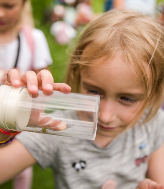 Mit der KinderUni einen spannenden Sommer erleben.