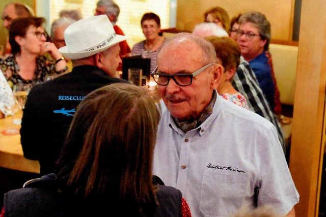 Gramanitsch stand den Gästen natürlich für einen Plausch zur Verfügung.