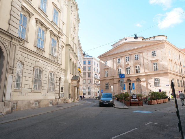 Der Platz vor der Alten Post in der Postgasse soll umgestaltet werden. Damit werden aber auch die Autos verbannt.