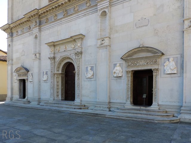 Kathedrale San Lorenzo
Via Borghetto 1, 6900 Lugano, Schweiz