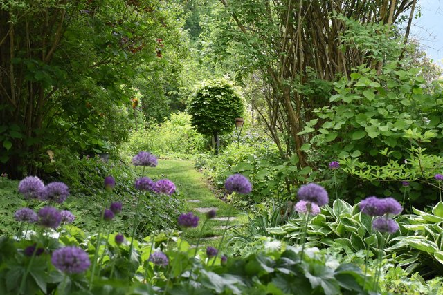 Der "Garten der Leidenschaften" von Gisi Helmberger in Micheldorf