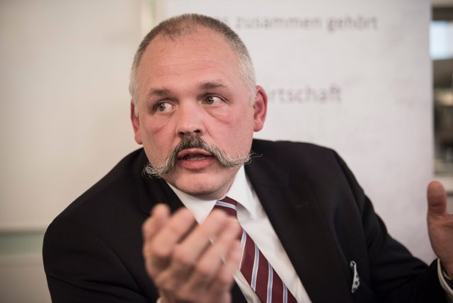 Oskar Wawschinek, Pressesprecher des Fachverbandes der Lebensmittelindustrie, erklärte die Rahmenbedingungen des Lebensmittelhandels.  | Foto: Christian Jungwirth