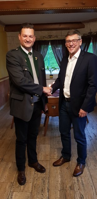 LAbg. Michael Gruber und Ortsparteiobmann Roland Keplinger