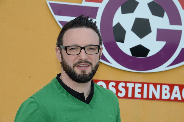 Trainer Norbert Eggler ist nun mit Großsteinbach alleiniger Tabellenführer.