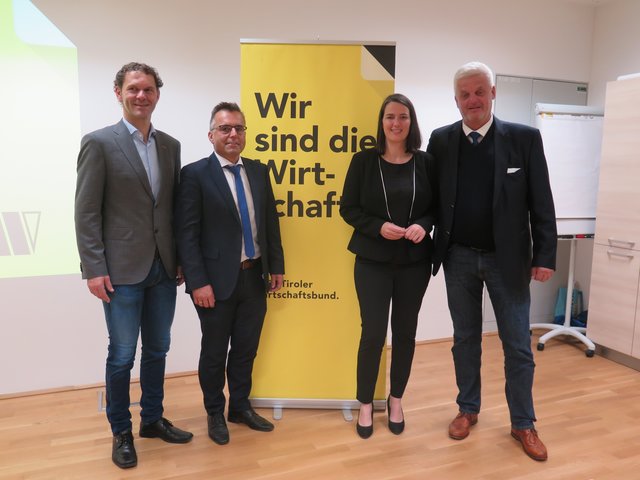 Politik und Wirtschaft: WB-BO-Stv. Patrick Weber, WB-Ortsobmann Franz Sailer, EU-Kandidatin Barbara Thaler und Bgm. Rudolf Häusler