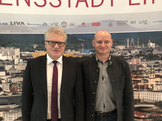 Klaus Luger und sein Vizebürgermeister Markus Hein.