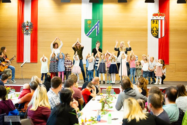 Muttertags - Frühstück Kindergarten Moosbach: Muttertags - Frühstück