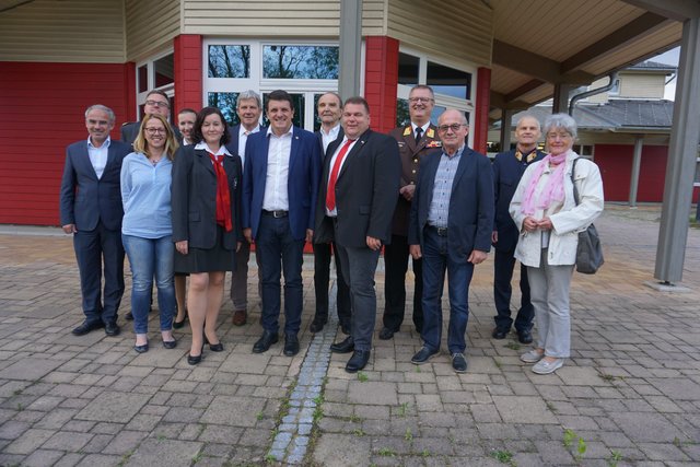 Zur Versammlung begrüßte Bezirksstellenleiter Michael Gruber mit seinem Team auch eine Reihe von Ehrengästen.