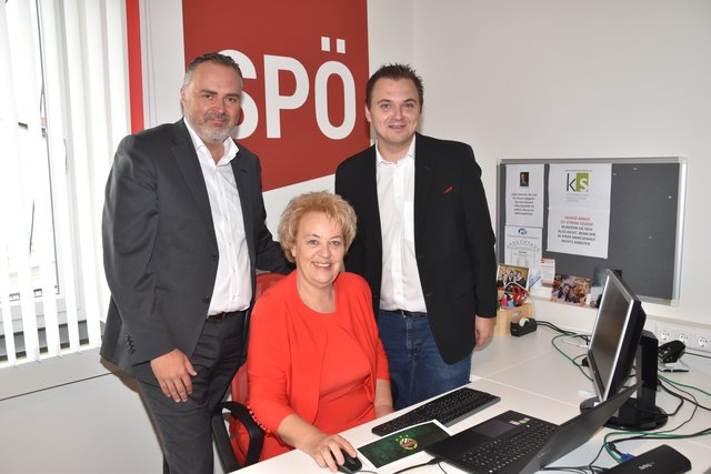 Im renovierten Bezirksbüro: Landesparteivorsitzender Hans Peter Doskozil (links), Bezirksvorsitzende Verena Dunst, Bezirksgeschäftsführer Patrick Hafner.
