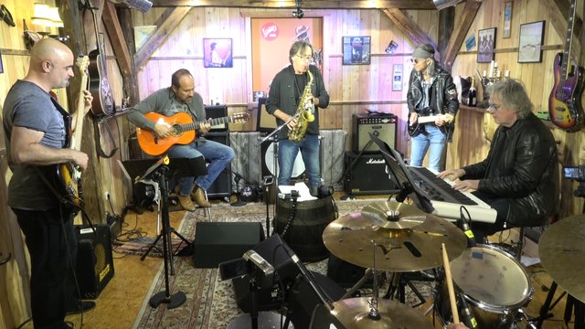 Hubert Waldner (Saxophon) und Gerd Schuller (E-Piano) mit der Tobacco Road Blues Band: "Live with Friends"