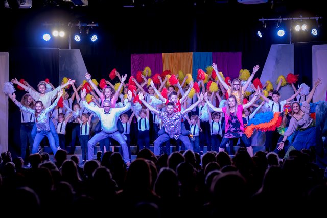 Sehr professionell: Das Ensemble von Kids Forever bei der Aufführung im Casineum Velden