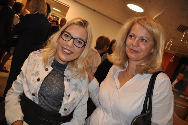 Christina und Christiana Holmes.