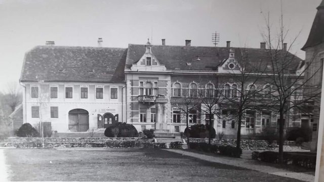 Die Aufnahme stammt aus der Zeit zwischen Erstem und Zweitem Weltkrieg, vermutlich 1919 bis 1939.