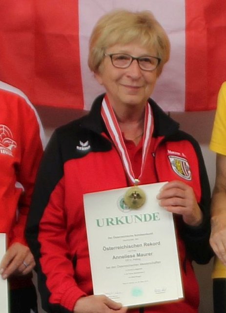 Anneliese Maurer von der Union Pötting ist Österreichische Meisterin mit neuem Österreichischen Rekord.
