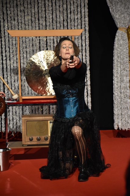 Martina Mühl spielt "die Dumme perfekt"