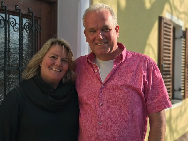 Landhausbesitzer Mariecke Mooi und Seine van der Velde