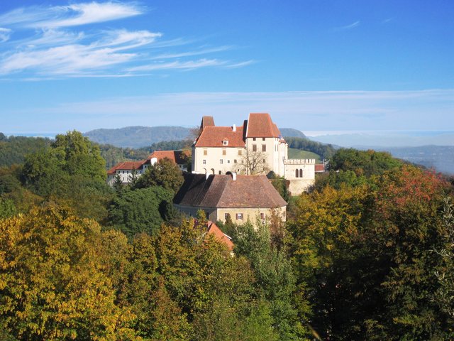 Auf Schloss Seggau findet bald eine spannende Wanderausstellung statt.  | Foto: KK